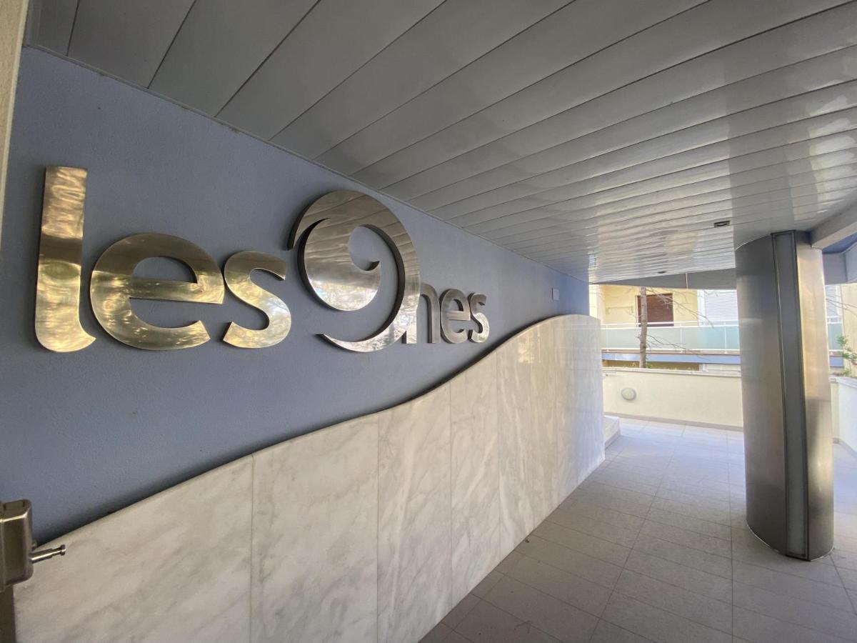 For A Stay Les Ones Salou Exterior photo